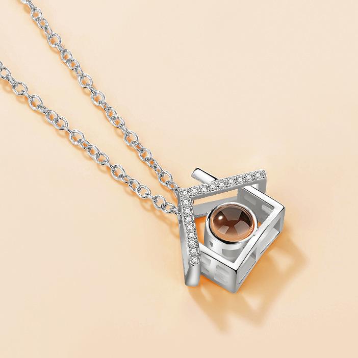Love Memory Necklace: Projects 'I Love You' in 100 Languages, TikTok-Style Couple's Copper Clavicle Chain