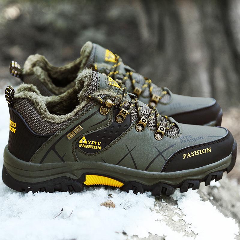 New Supply In Autumn and Winter Outdoor Sports Shoes Mountaineering Shoes Men's Large Size Travel Shoes Keep Warm