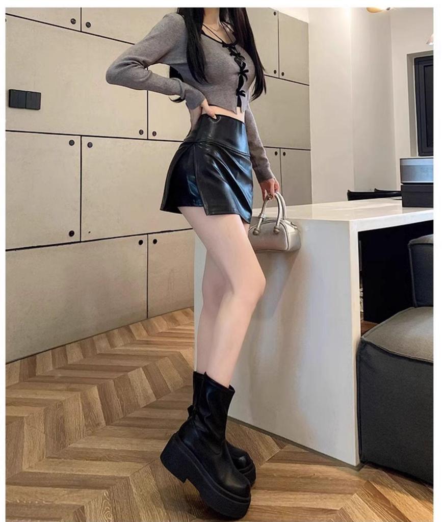 Black PU Leather A-line Slit Mini Skirt for Women - High Waist Hip-Hugging Autumn Style 2026