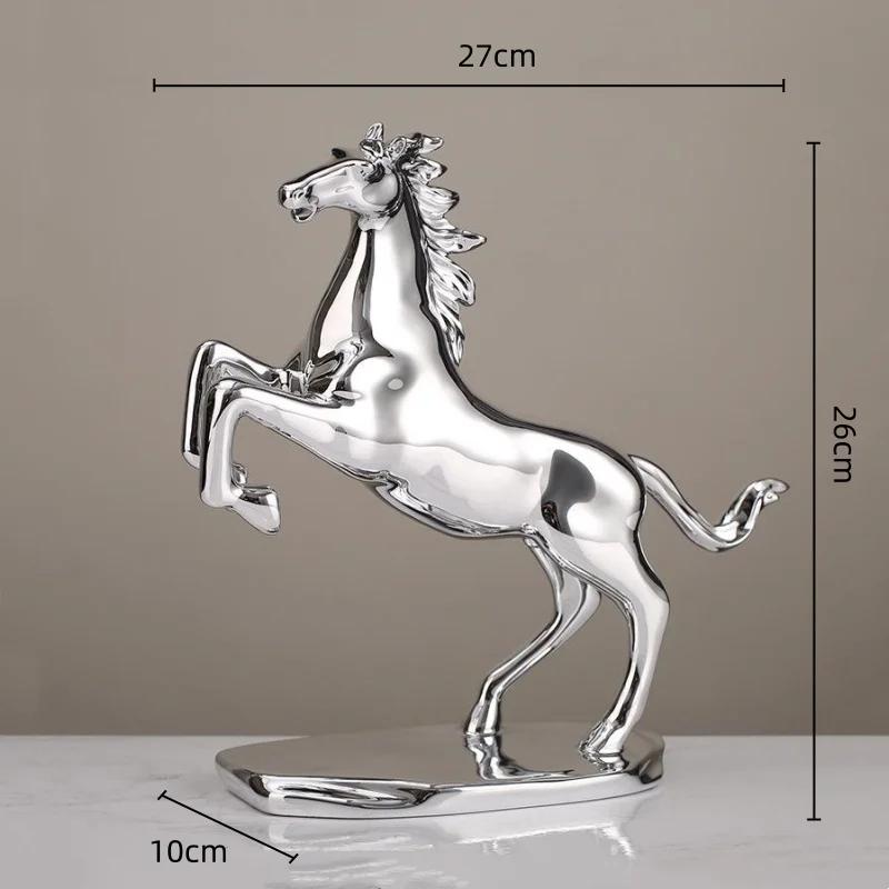 Creative Golden Horse Desktop Decoration Resin Crafts Simulated Animal Sculpture Lucky Horse Decorative Figurines Home Decoratio