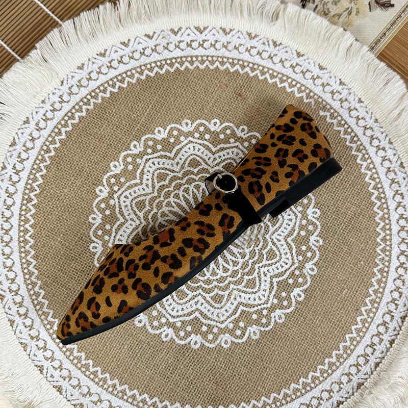 Fashion Flat Shoes for Women 2025 Spring and Autumn New Leopard Print Pointed French Retro Mary Jane Flat Plus Size Women's Shoes