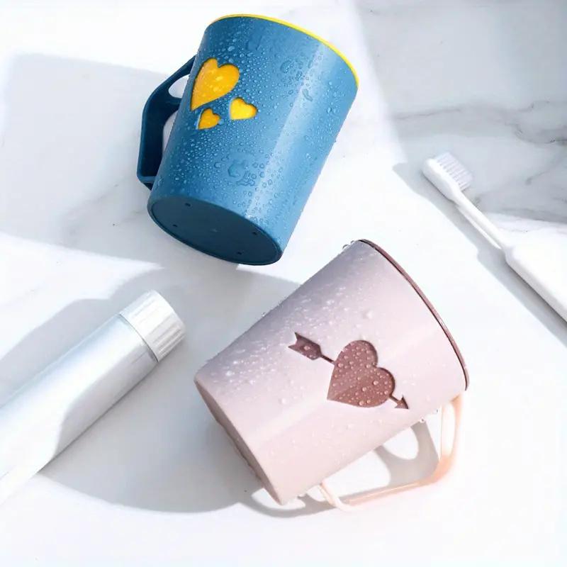 1pc Couple Toothbrush Cup, Minimalist Home Dual-Layer Heart Pattern Gargle Cup, Plastic Aesthetic Dormitory Bathroom Mouthwash C