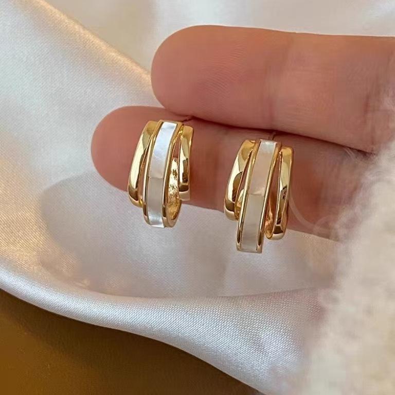 2024 Trendy Luxury Tassel Earrings – Simple, Versatile Bestseller for Women