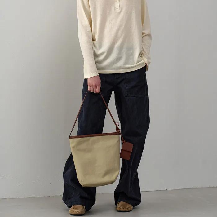 Rihanna Bag_cognac dust