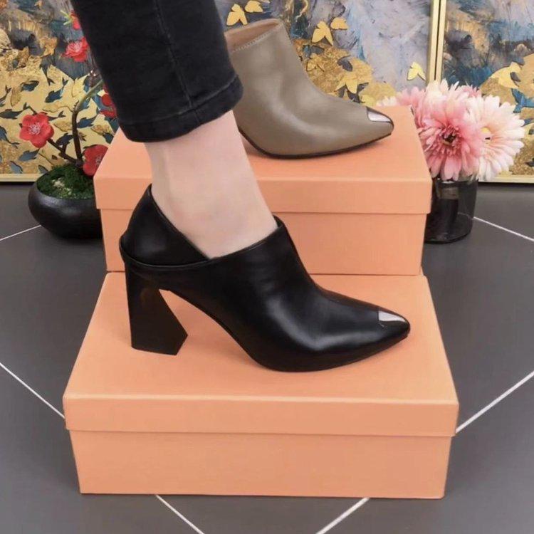 

2025 Spring/Summer Women s Soft Leather Chunky Mid-Heel Pointed-Toe Shoes 35 чёрный