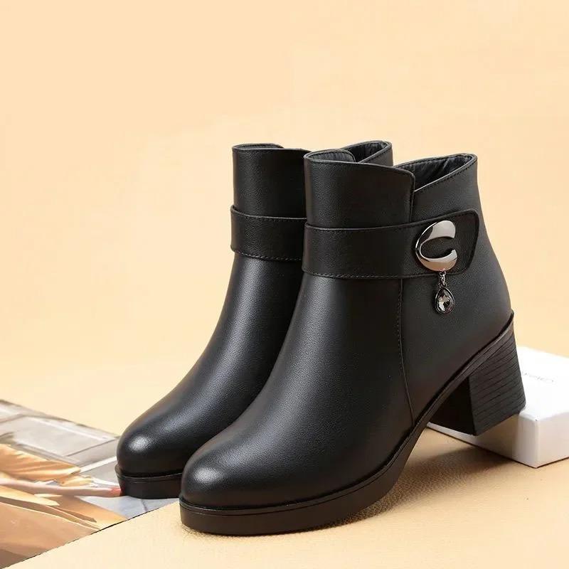 Luxury Women Leather Boots Quality Leather Ankle Boot Thick Wool Warm Winter Boots for Women Plush Warm Snow Booties Botas Mujer