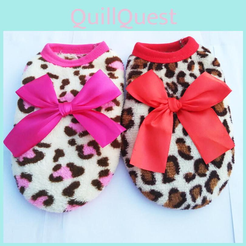Festliche Korallenfleece-Haustierkleidung für kleine Hunde mit Leopardenmuster für den Winter