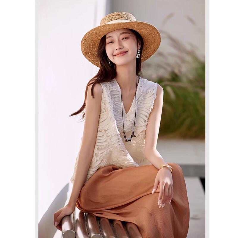 La Chapelle High-End Embroidered Sleeveless Chiffon Top M