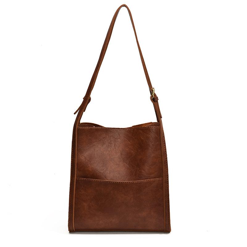 

Retro texture small bag women s new autumn and winter women s bag popular shoulder bag commuter tote bucket bag