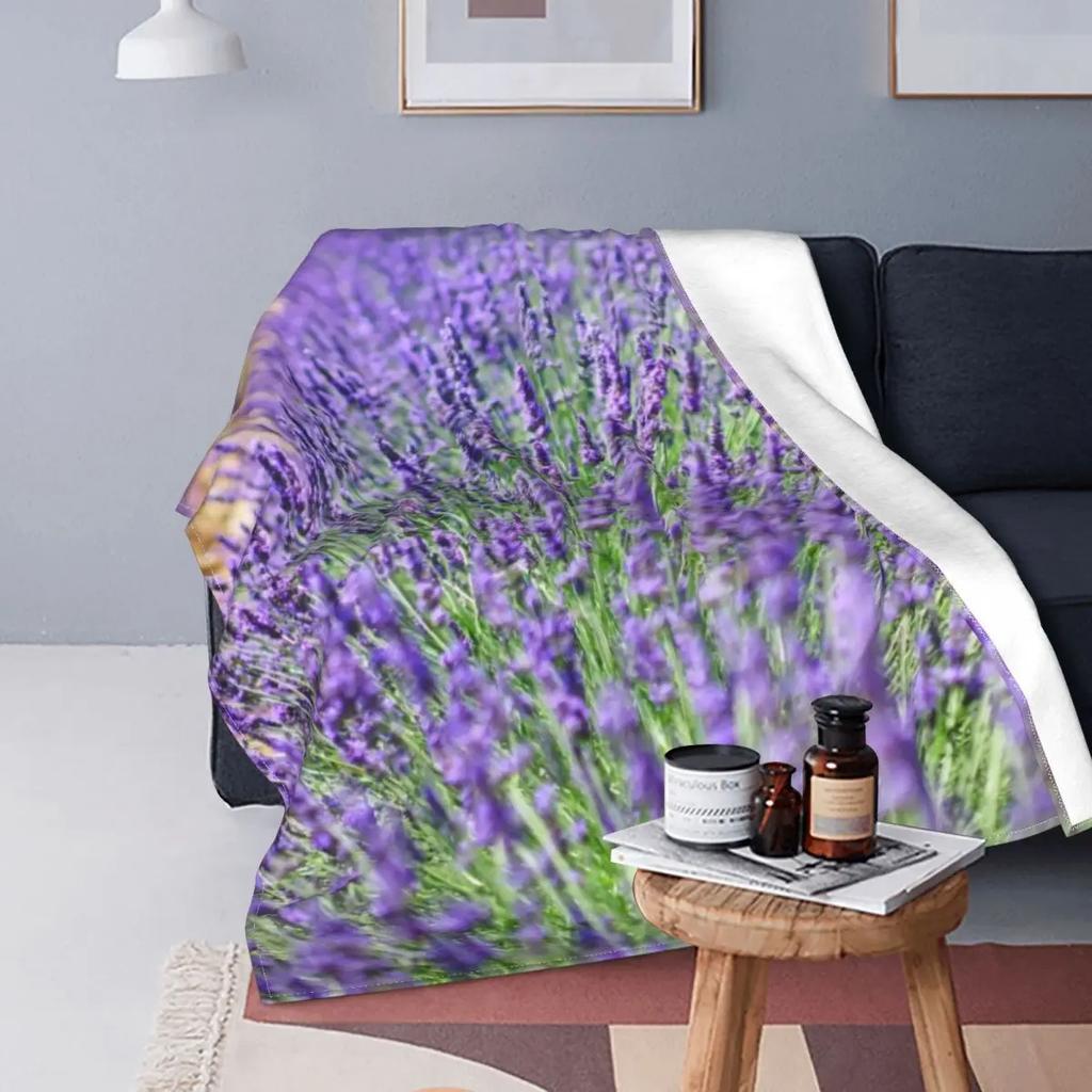 Schöne lavendelfarbene Blumenmuster-Kuscheldecke Weiche lila botanische Blumen-Decke Modische flauschige Fleece-Decke Twin King Size