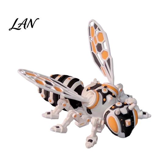Futuristic Car Interior Ornament 3D Printed Articulated Bee Figurine, Flexible Joint Fidget Toy with Keychain, Mechanical Lightweight Art Statue