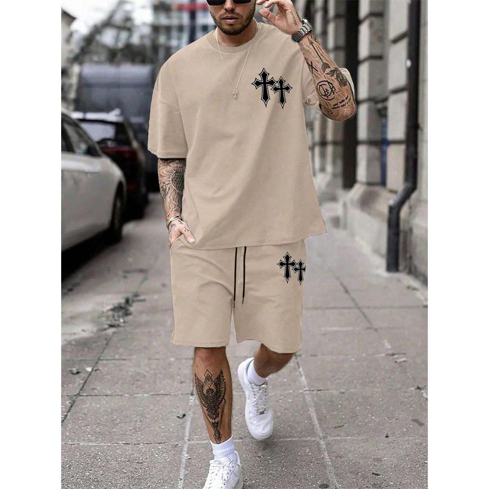 Męski Letni Zestaw Krótkich Spodenek z Krótkim Rękawem z Nadrukiem Krzyża Casualowy Modny Temperament 2-częściowy Streetowy Sesja Wakacyjny Zestaw T-shirtu z Okrągłym Dekoltem