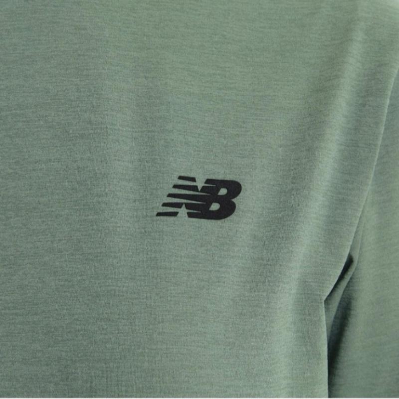 New Balance Tee Nqj Nbnee22433 49 Uni Frozen Small Logo Short Sleeve Tee  