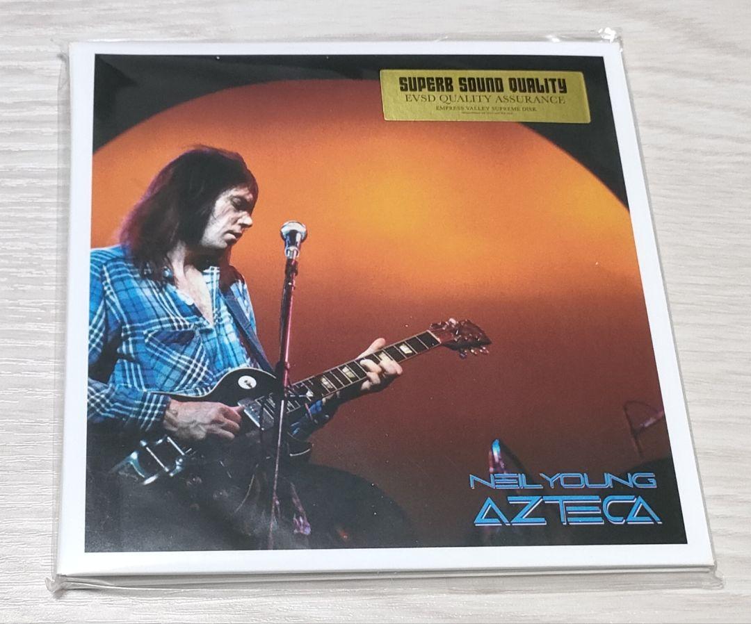 

[USED] Neil Young Azteca CD