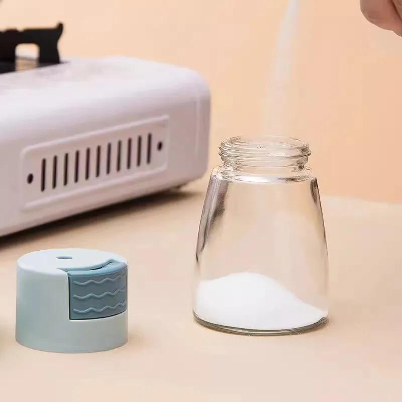 1PCS Kitchen Quantitative Seasoning Jar Glass Press Control Salt Bottle Metering And Sprinkling Salt Seasoning Bottle