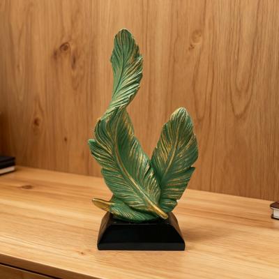Künstlerische Federstatue Modern Grün Weiß Federform Harzfigur Skulptur Heim Büro Schreibtisch Dekoration Ornament