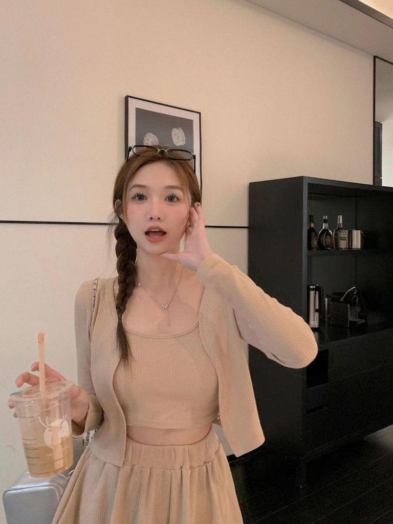 Summer Soft Girl Fashion Set: Women's Casual Sports Cardigan, Camisole, and Skirt Pants Three-Piece