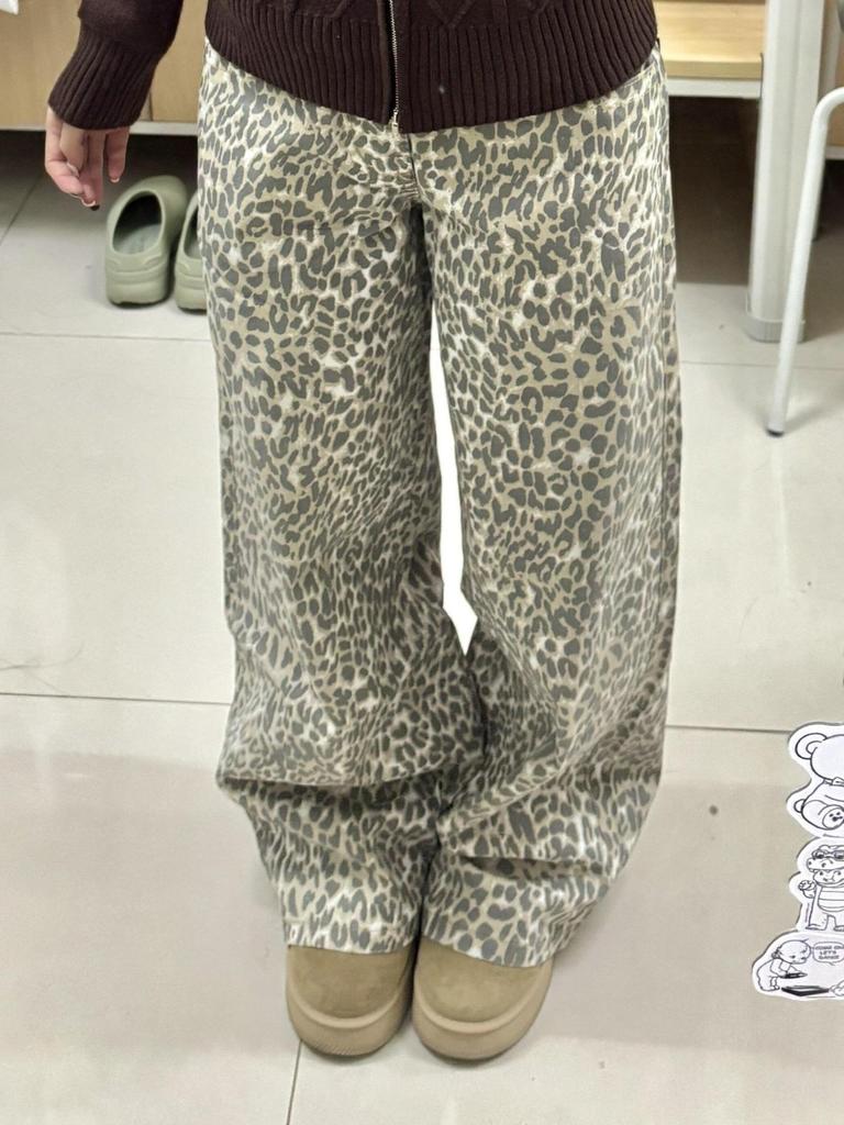 Retro Leopard Print Washed Denim Jeans - Autumn 2025 Loose, Slimming, Casual Straight-Leg Pants