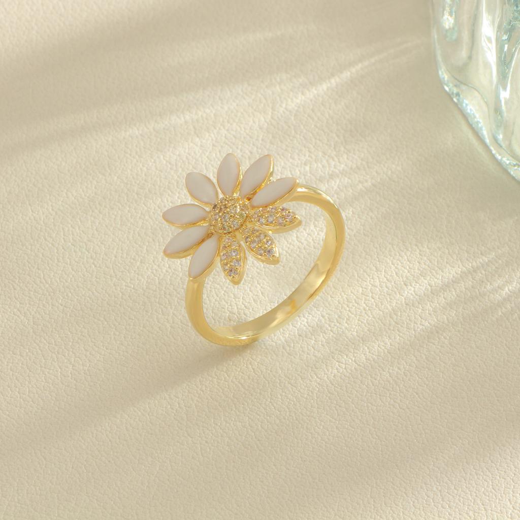 Golden Plated Daisy Enamel & Synthetic Cubic Zirconia Open Ring for Women Sweet Floral Jewelry Gift