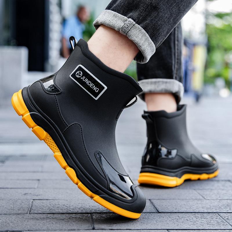 Couple Rain Shoes Men's and Women's Summer Short Tube Water Shoes Waterproof and Non-slip Outdoor Wear-resistant Sea Rain Boots