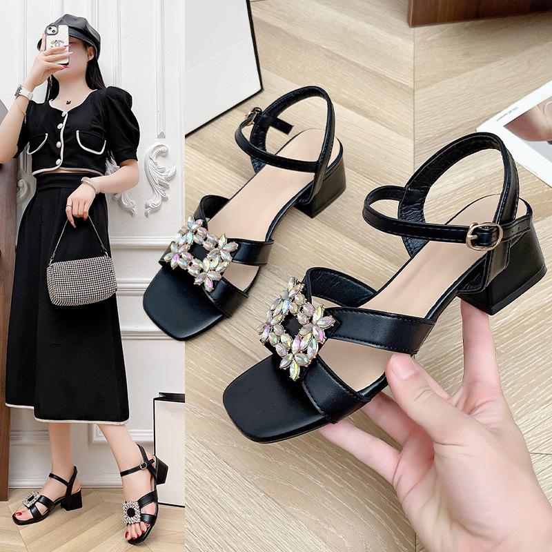 Crystal flower sweet thick heel middle heel with sandals summer new simple Korean version leak toe sandals women