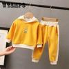 Frühlings- und Herbstanzug Kinderkleidung Mädchen Pullover Kapuzenpullover Kinder Baby Mode Druck Nähte Kleine Mädchen Kleidung Zweiteiliges Set