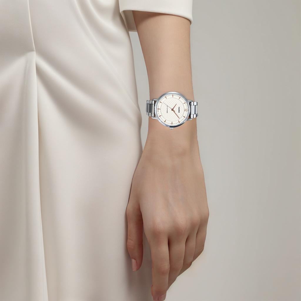 CASIO Quartz Movement Stainless Steel Strap Watch Unisex White Dial LTP-VT04D-7A