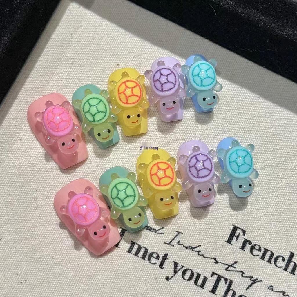 Colorful Cartoon Turtle Mini Figurine Toy – Luminous Nail Art Accessory