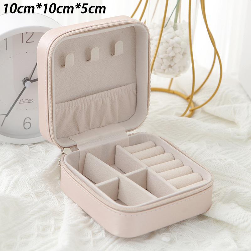 Bilezikler, Küpeler, Yüzükler ve Çiviler İçin Basit ve Taşınabilir Seyahat Takı Saklama Kutusu