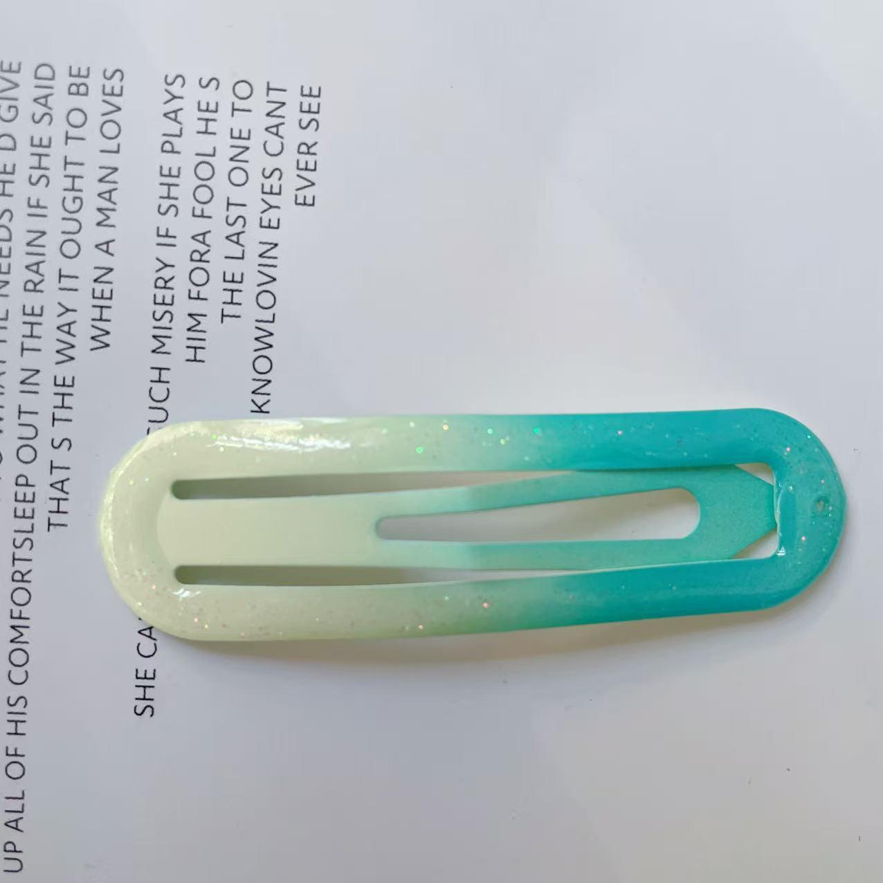 

Five-Pointed Star Gradient Oval Hair Clip for Girls