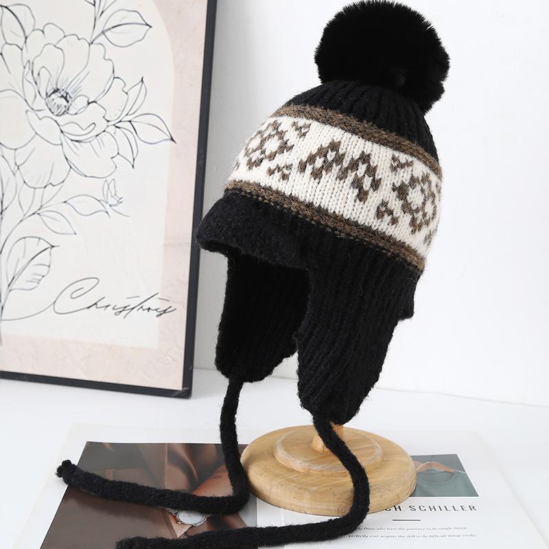 Retro Knitted Autumn and Winter Warm Ear Protection Lei Feng Hat Shows a Small Face, New Wool Knitted Pullover Cold Hat
