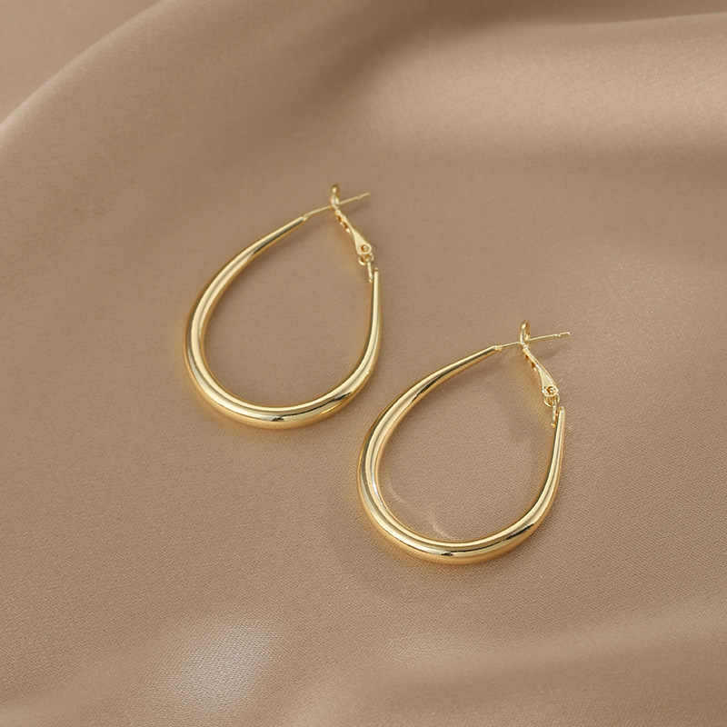 Silver needle simple oval U-shaped earrings, cold wind exaggerated earrings, simple niche ins temperament earrings women