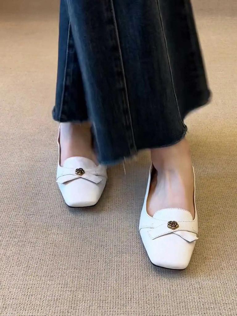 Retro Soft Bottom Mary Jane Shoes for Women with Butterfly Knot Commuter Flat Shoes Versatile Casual Leather Shoes