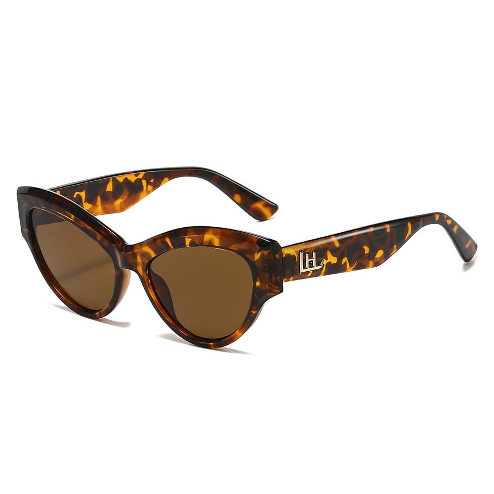 Modern Sunglasses Street Photography Cat Eye Men And Women Sunglasses Model Glasses