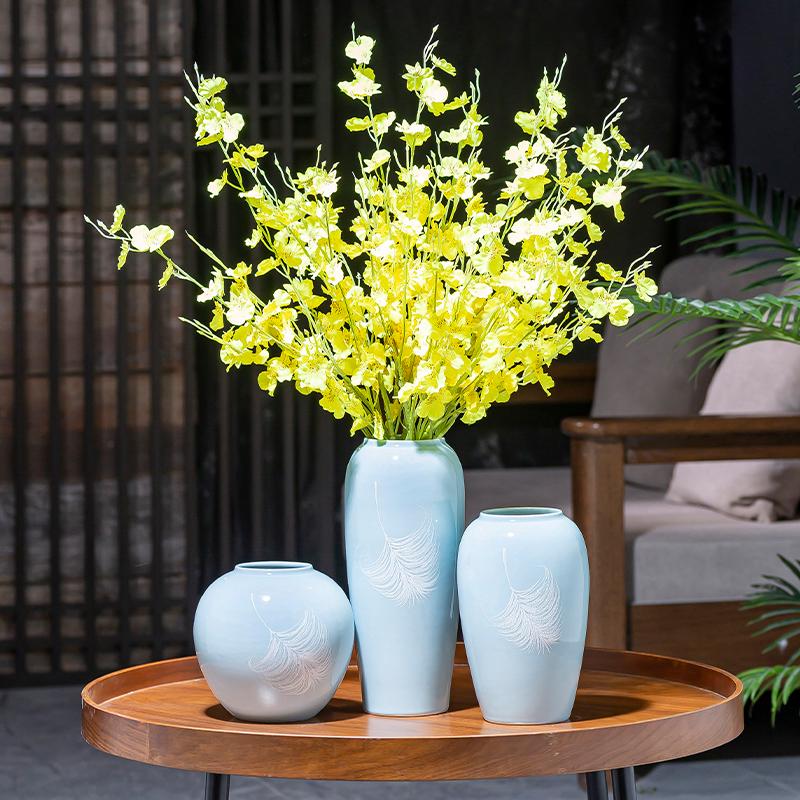Handcrafted Jingdezhen Ceramic Vase: New Chinese Decor for Living Room and Clubhouse