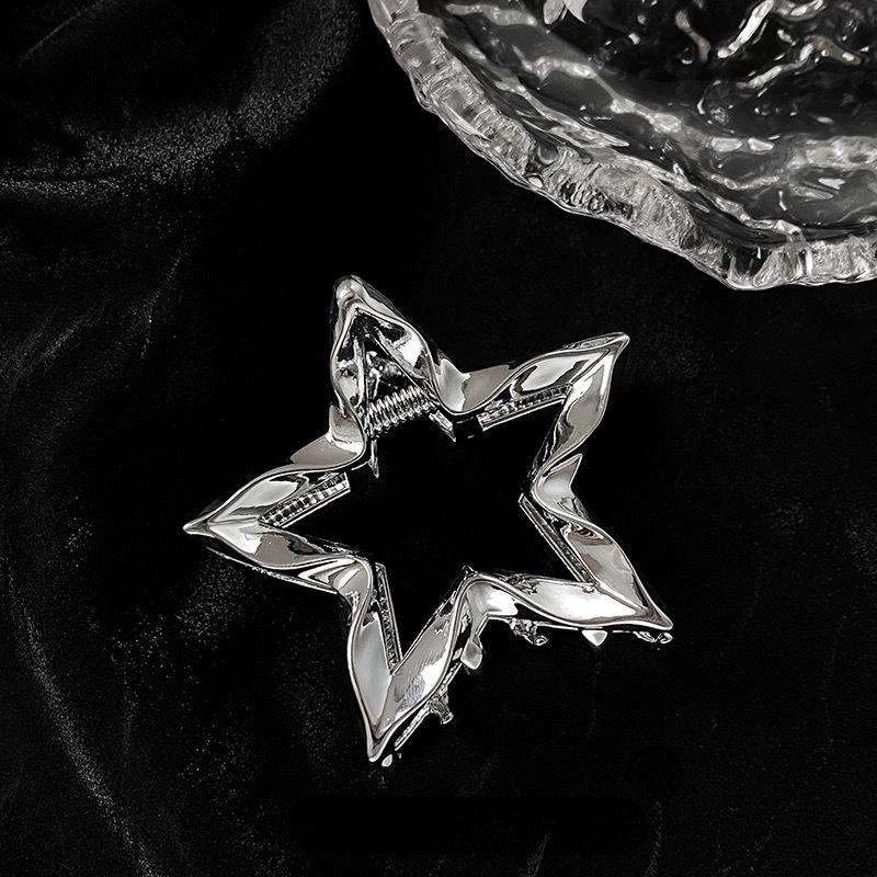

Y2K Metal Silver Star Hair Claw Clip for Women Korean Simple Love Heart Pentagram Shark Clip Girl Hair Accessories