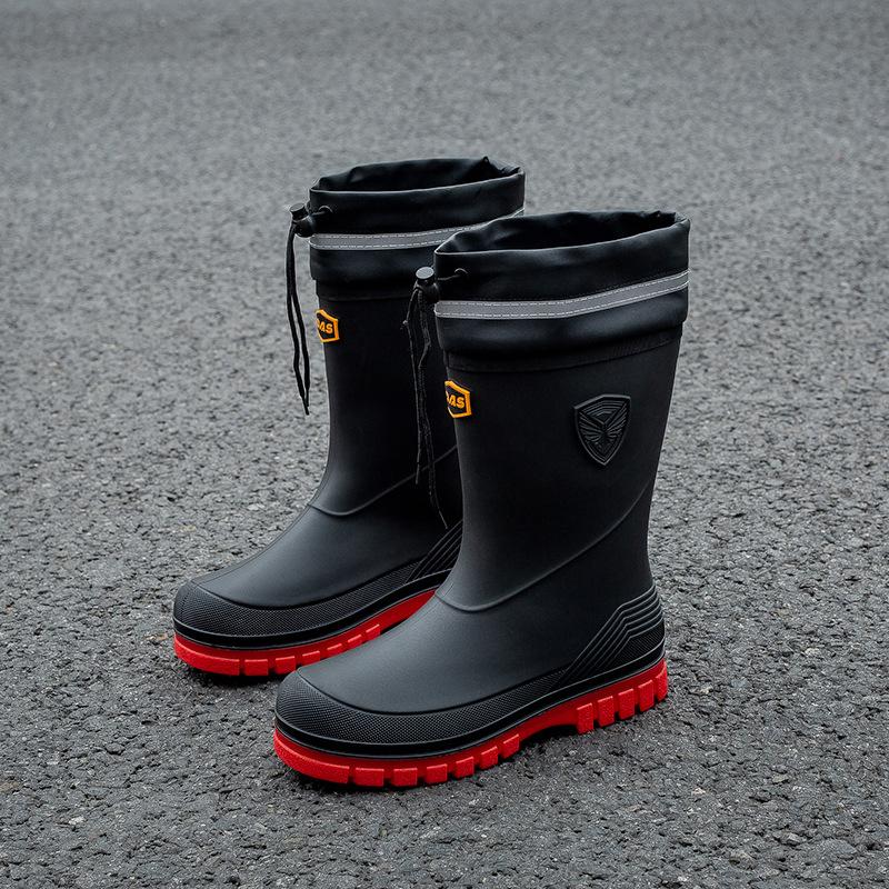 Fashion men's water shoes non-slip rain boots medium tube Korean version waterproof rain shoes new short tube