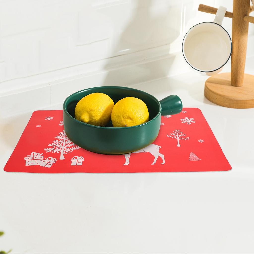 12Pcs Christmas Table Mats PVC Printing Placemats Coasters Heat Resistant Anti Slip for Home Restaurant Dining Table Red Deer