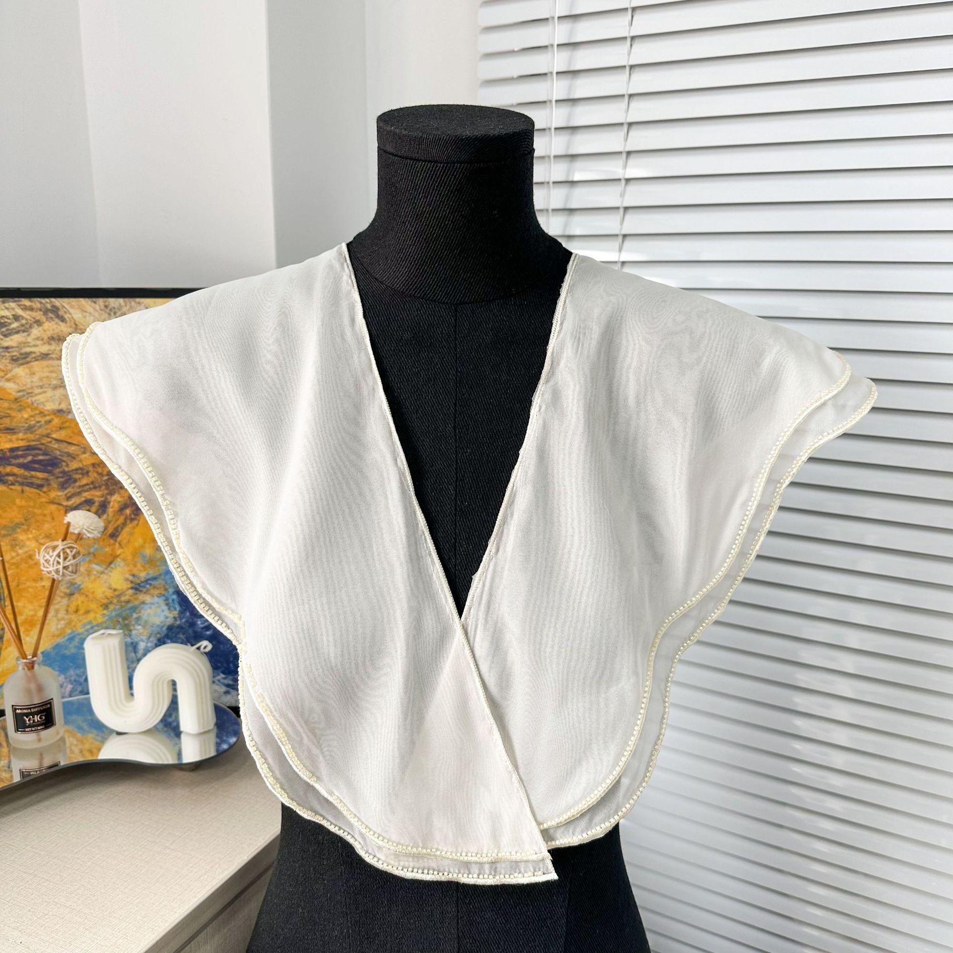 

Белый расшитый бисером воротник с волнистым краем, женская одежда, большой V-образный вырез, декоративная одежда, воротник в процессе работы, цветочные аксессуары