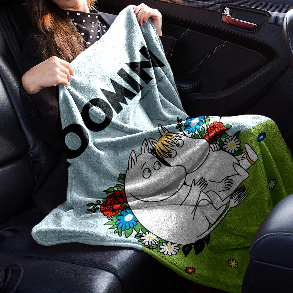 Moomin Temalı Baskılı Battaniye - Kanepe, Yatak, Seyahat ve Dış Mekan Kullanımı İçin Mükemmel | Makinede Yıkanabilir, Rahat ve Dayanıklı.