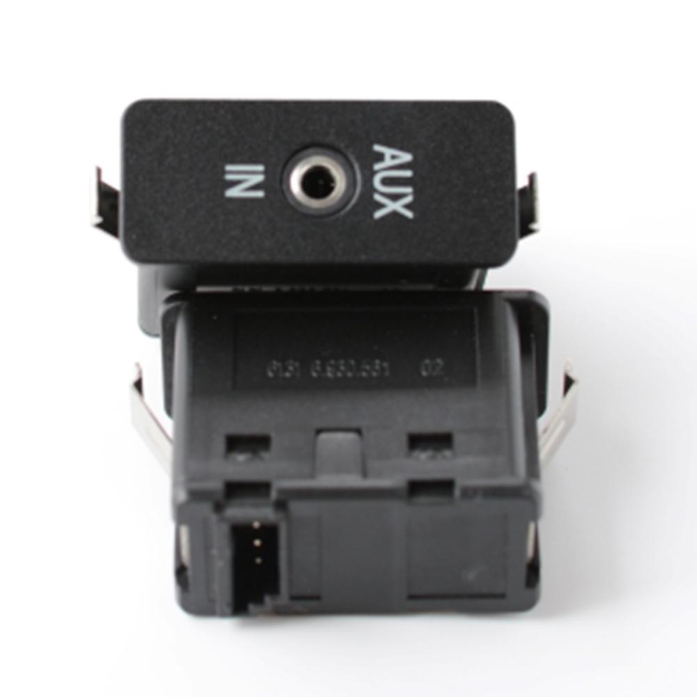 1 Pcs AUX Auxiliary Audio Socket 6930561 For X1 X3 X6 Z4 E81 E87 E90