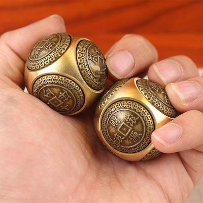 Messing Rotierender Sechsseitiger Handheld Dekompressions Fitness Ball - Fingerspitzen Gyroskop Ornament Geschenk
