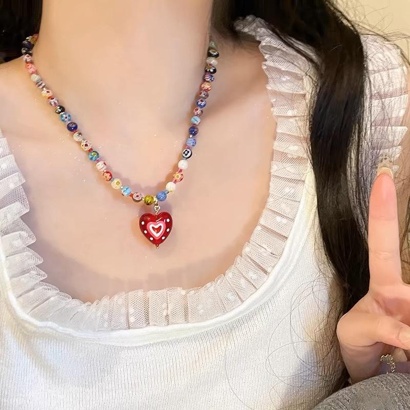 Color Dopamine Glazed Love Pendant Necklace Female Sweet Cool Babes Wind Beaded Collarbone Chain Accessories Collarbone Neck Chain