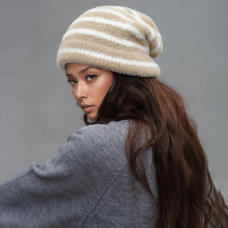 Homemade designer autumn and winter versatile wool hat women's winter decoration soft warm knitted cold hat