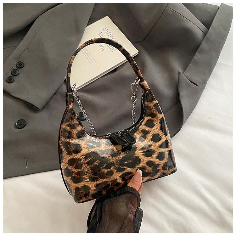 2025 simple and fashionable leopard print dumpling bag high-end texture casual portable new contrasting bag crossbody armpit bag