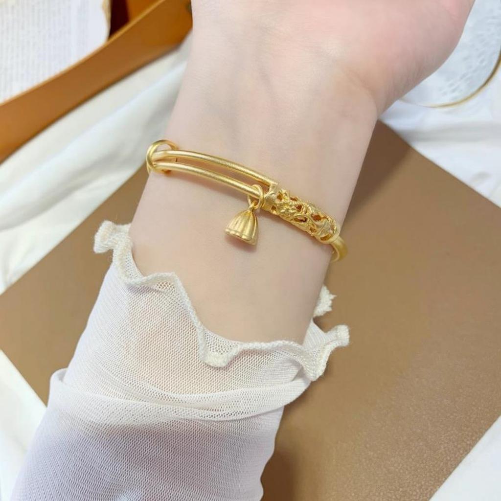 Hollow Carp Lotus Lotus Root Push-pull Bracelet Women's Light Luxury and High-end Bracelet Accessories