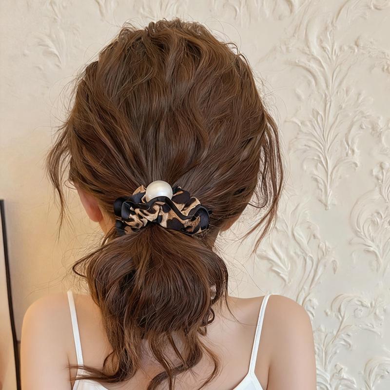 2024 Korean High-End Pearl Leopard Print Hair Tie for Women