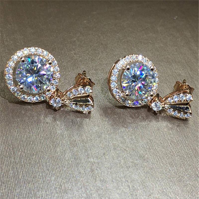 Heart-shaped Large Zircon Ladies' Earrings - Fashionable, Versatile, and Exquisite.