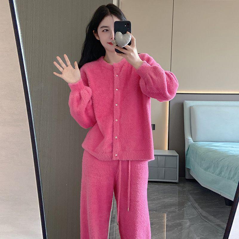

2025 Women s Luxe Flannel Velvet Winter Set - Coral Fleece Homewear L (50-60 kg)