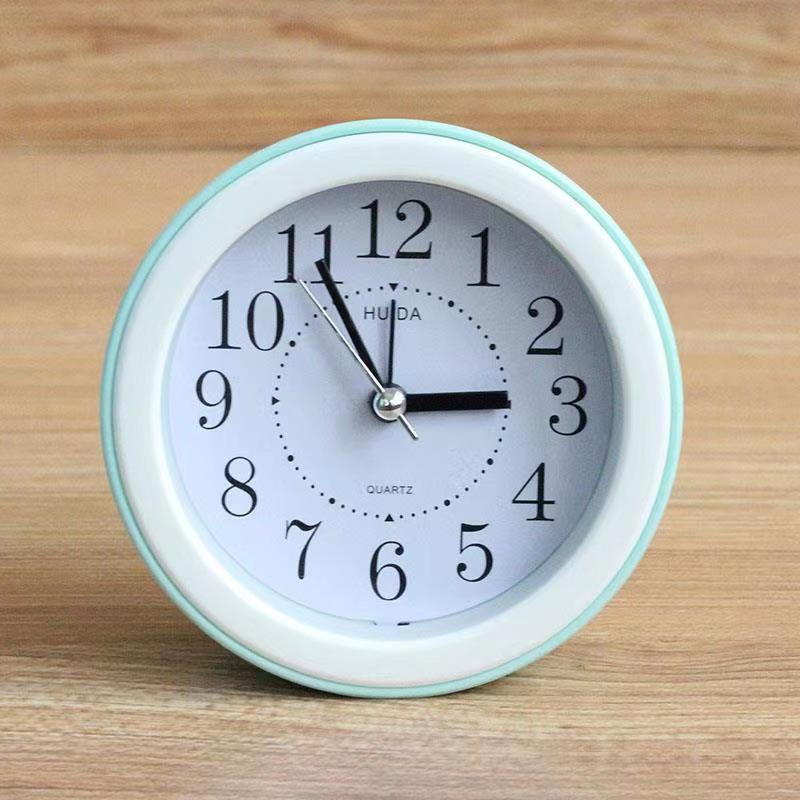 Leiser Wecker mit großen Ziffern für Studenten, Zuhause oder Schlafzimmer.